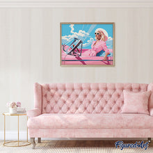 Laden Sie das Bild in den Galerie-Viewer, Diva in einem rosa Retro-Auto