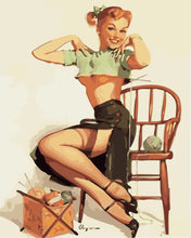 Laden Sie das Bild in den Galerie-Viewer, Malen nach Zahlen Figured&#39;Art – Vintage Pin-up mit Garnen