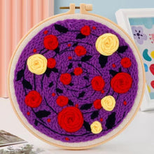 Laden Sie das Bild in den Galerie-Viewer, Punch Needle set Ein Kreis aus Rosen