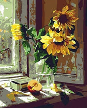 Laden Sie das Bild in den Galerie-Viewer, Malen nach Zahlen fŸr Erwachsene |ÊSonnenblumen und Apfel vor dem Fenster | Figured&#39;Art